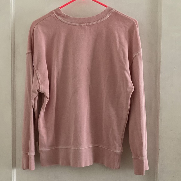 BP. Crewneck - Picture 3 of 3